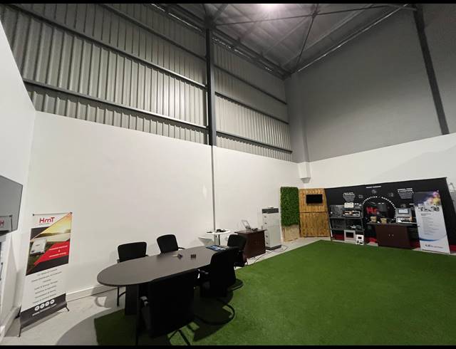 344M² WAREHOUSE TO LET IN BELMONT PARK